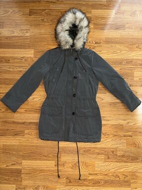 Gap Faux Fur Hood Parka Jacket Women’s Size Medium Army Green Style 498597-00-2